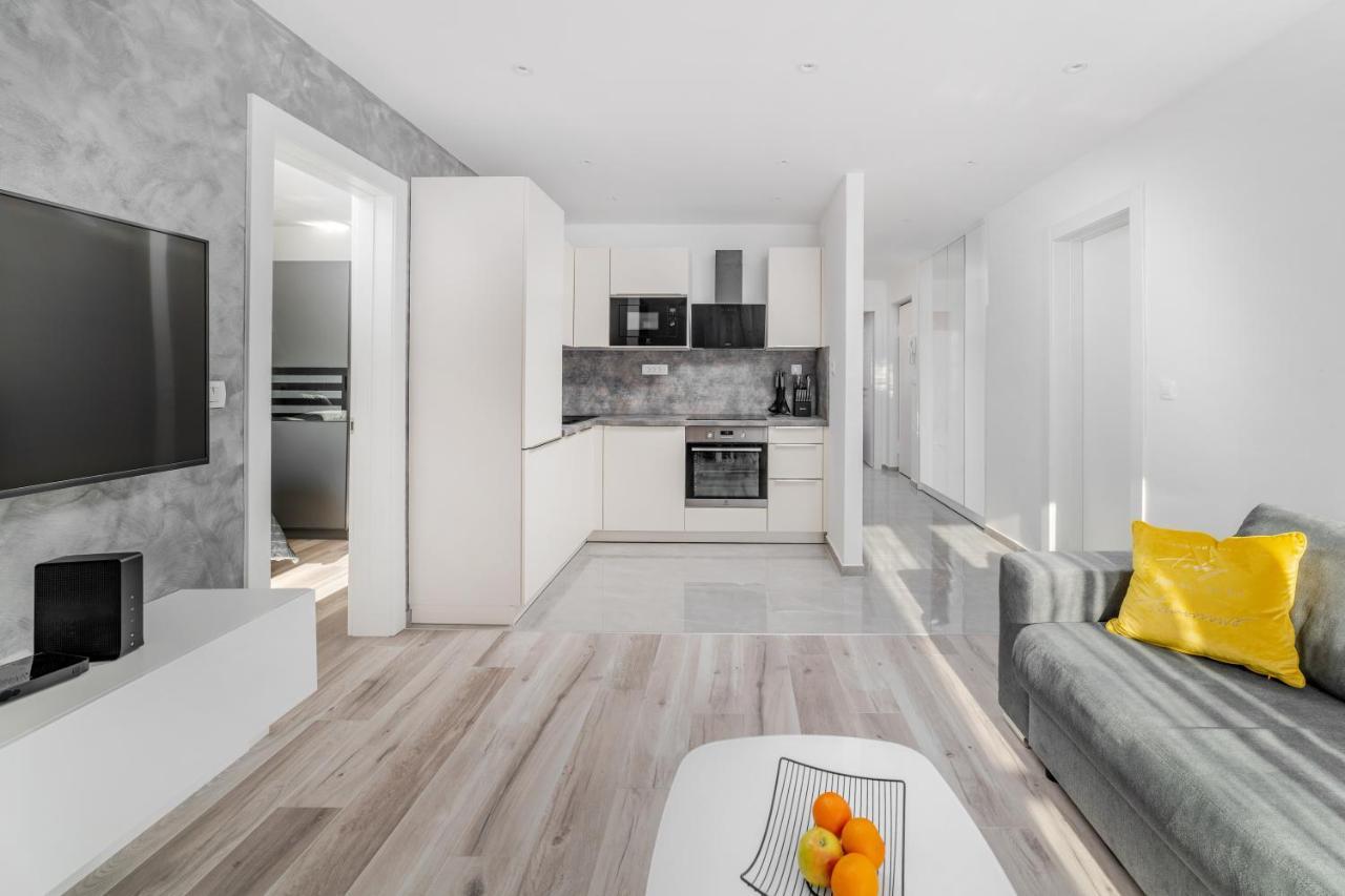 Luxury Apartment Sandra Split Eksteriør bilde